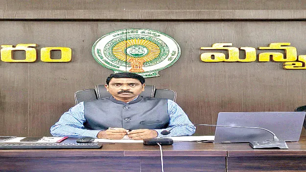 రహదారుల పనులు పూర్తి చేయాలి