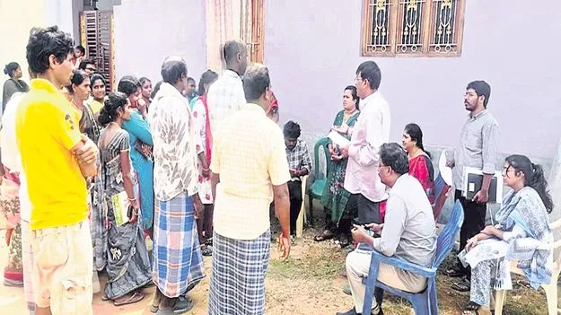 మంజూరైన ఇళ్లు సకాలంలో పూర్తి