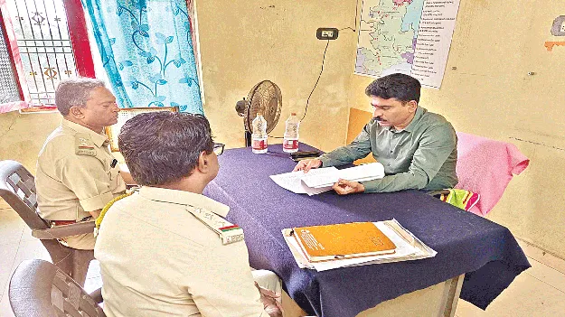 సారా రవాణా కాకుండా చూసుకోండి