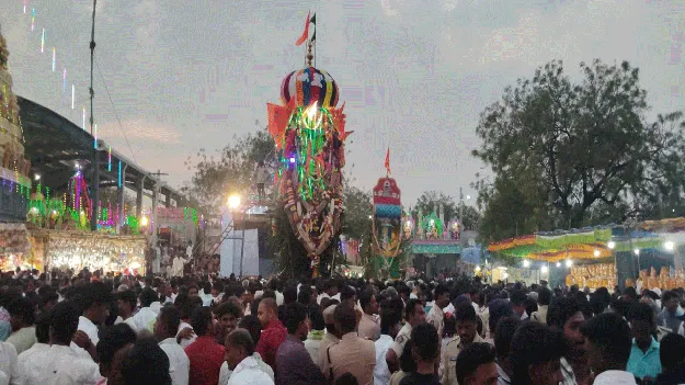  రమణీయం ఉచ్చు వీరప్పతాత రథోత్సవం