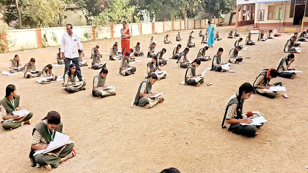 వందశాతం ఉత్తీర్ణతే లక్ష్యం