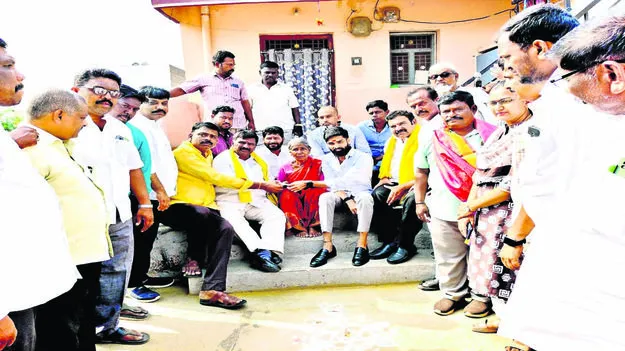 TDP:  సాయం కాదు... ఆర్థిక భరోసా