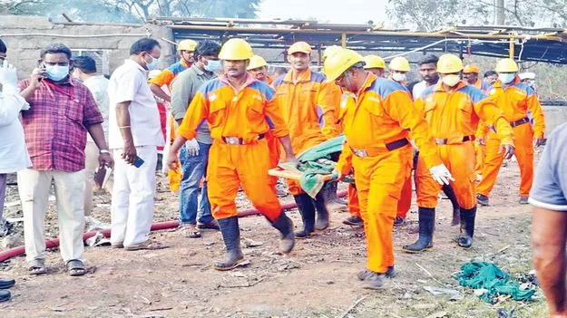 బలికోరుతున్న బాణసంచా