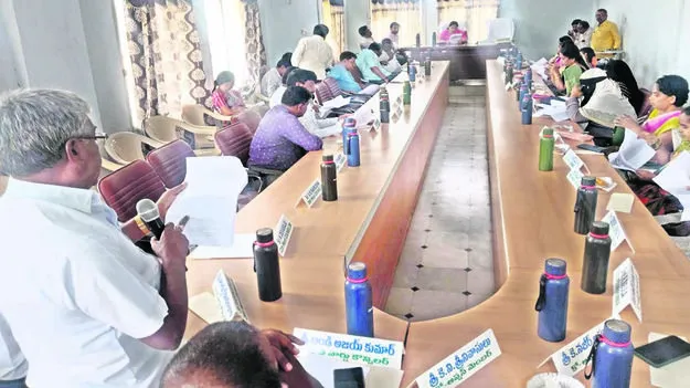 YCP: అభివృద్ధికి వైసీపీ మోకాలడ్డు 