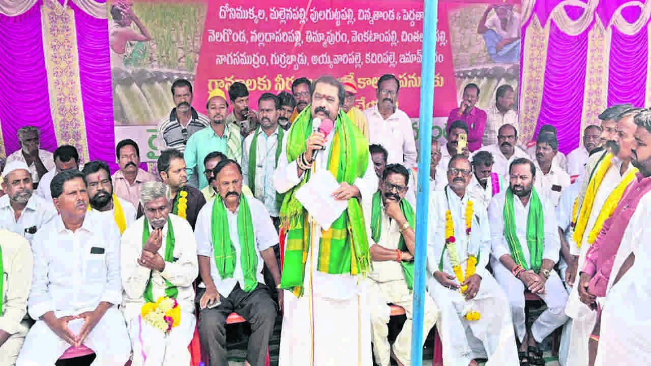 MLA: రాగులపాడు కాల్వకు నిధులు తెస్తా