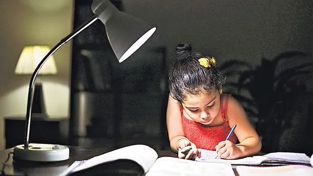 ఎగ్జామ్‌ ఫీవర్‌ వర్సెస్‌ సమ్మర్‌ హీట్‌