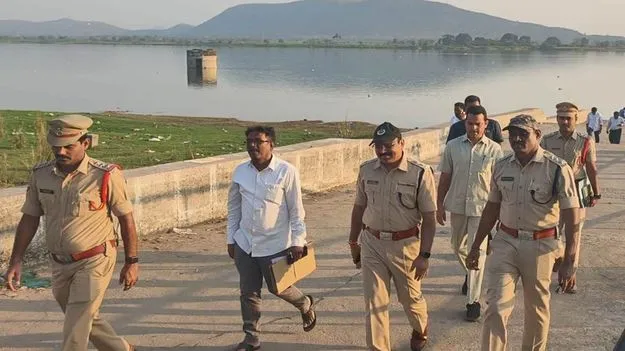 పుష్కరాలకు పకడ్బందీ ఏర్పాట్లు చేపట్టాలి