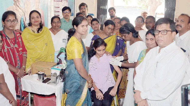 14ఏళ్ల బాలికలకు హెచ్‌పీవీ టీకా తప్పనిసరి