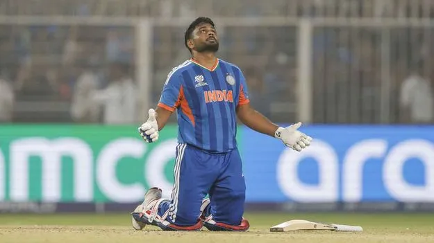 టీ20 ప్రపంచ కప్: సంజు ‘షో’.. సెమీస్‌కు భారత్