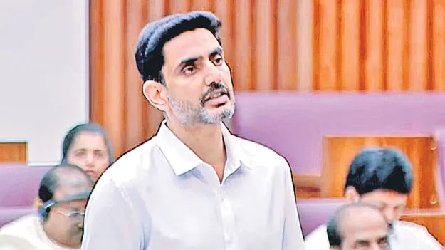 ఆరోపణలు చేయడం.. పారిపోవడం!