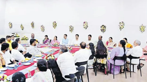 వైసీపీపై ఇక అఫెన్సే!