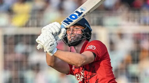 సూపర్‌-8కు ఇంగ్లండ్‌