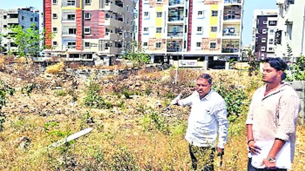 ఫేక్‌ డాక్యుమెంట్లతో..2.50 కోట్ల కుచ్చుటోపీ!