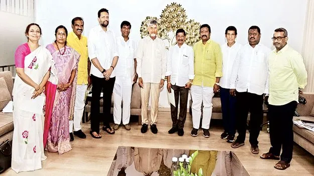 ఎమ్మెల్యేల పనితీరు పరువాలేదు..