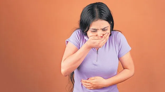 ఆహారం విషం కాకుండా...