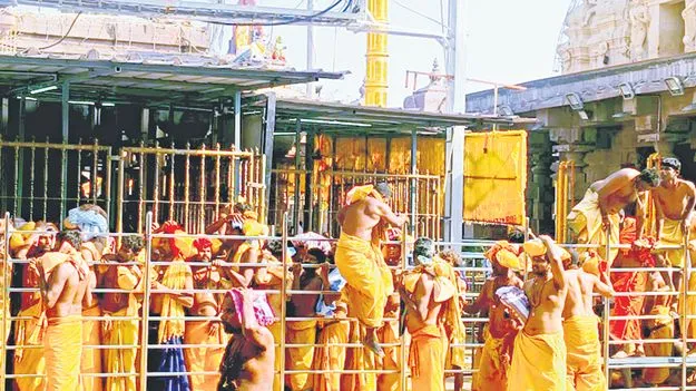 ఉద్రిక్తత వెనుక కుట్రకోణం?