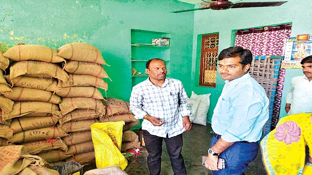 రేషన్‌ పక్కదారి పడితే చర్యలు