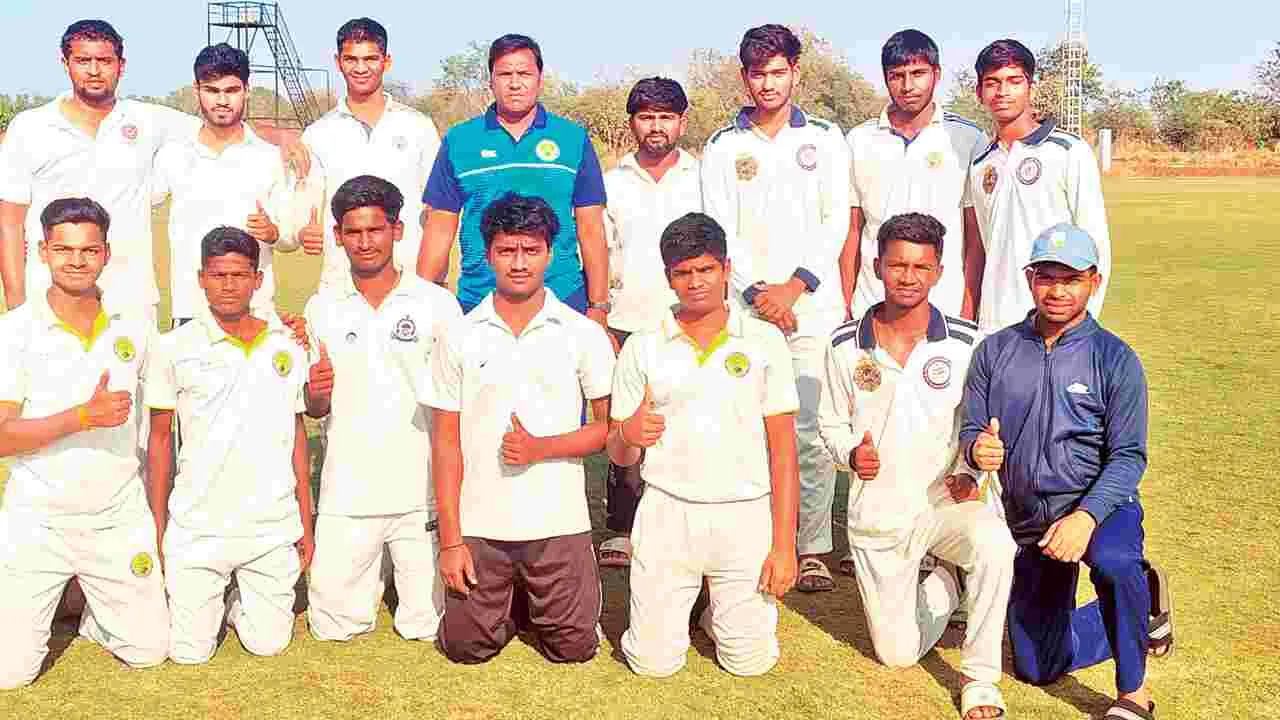 హెచ్‌సీఏ వన్‌డే లీగ్‌లో   మహబూబ్‌నగర్‌ గెలుపు