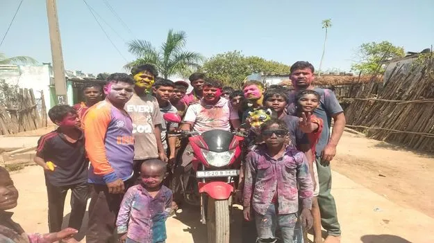 kumaram bheem asifabad-ఘనంగా హోలీ వేడుకలు 