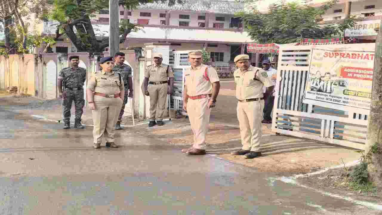 kumaram bheem asifabad-విధుల్లో అప్రమత్తంగా ఉండాలి