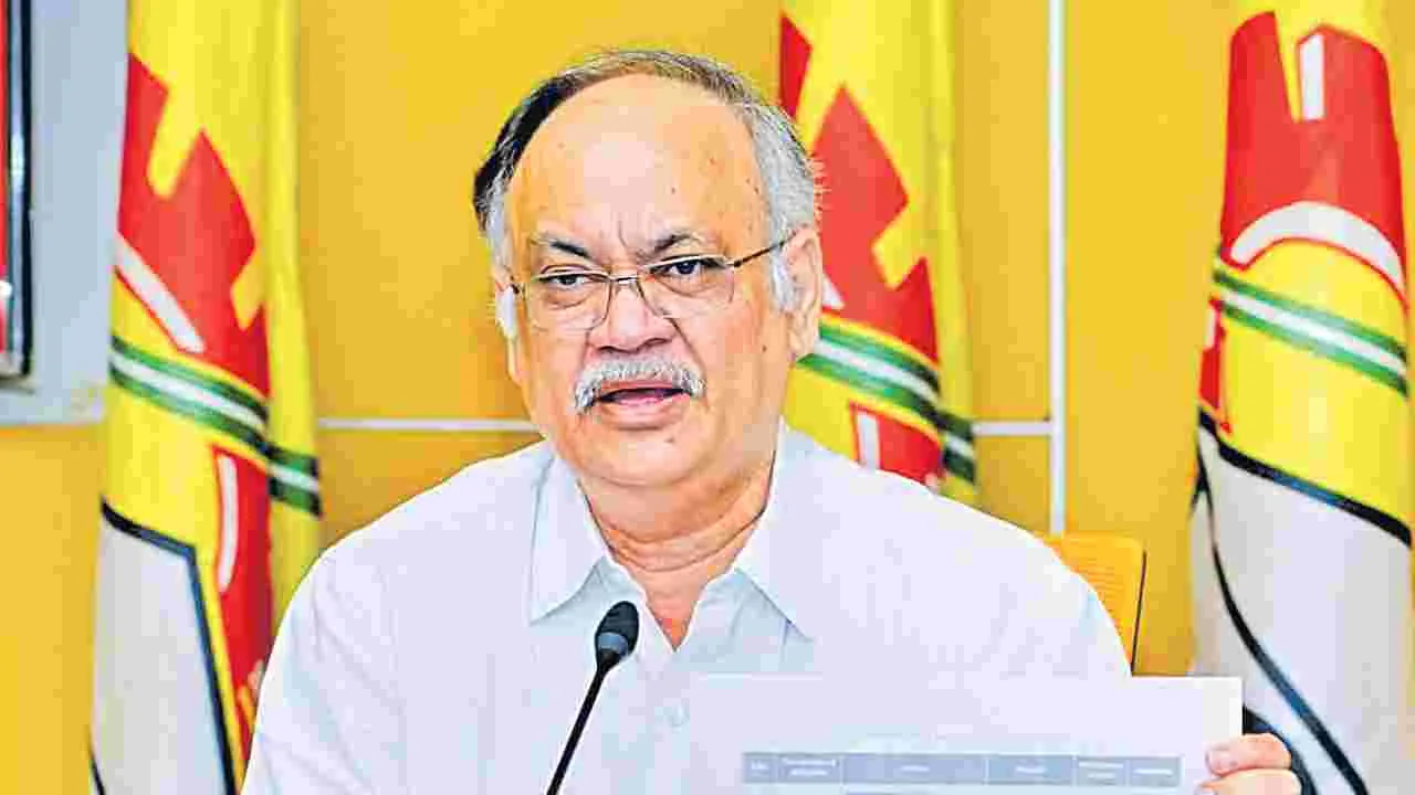 కల్తీ నెయ్యిని హెరిటేజ్‌కు ముడిపెడతారా?