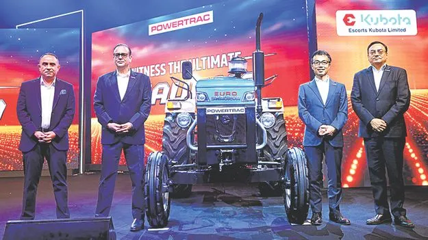 వచ్చే ఐదేళ్లలో 8-10 కొత్త ట్రాక్టర్లు