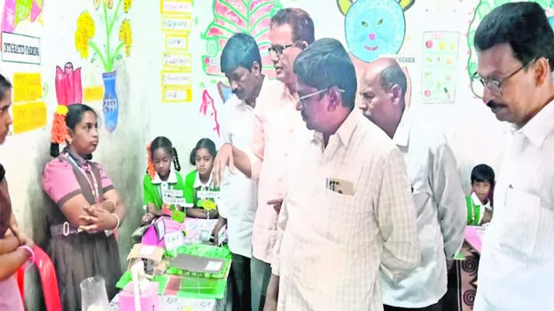 SCIENCE: ఆకట్టుకున్న వైజ్ఞానిక ప్రదర్శన