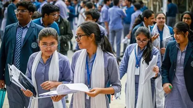 ఆన్‌-స్ర్కీన్‌ మార్కింగ్‌ విధానంలో సీబీఎస్ఈ 12వ తరగతి పరీక్షలు