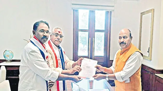 జనగణన ప్రశ్నావళిలో ఓబీసీ కాలమ్‌ చేర్చాలి