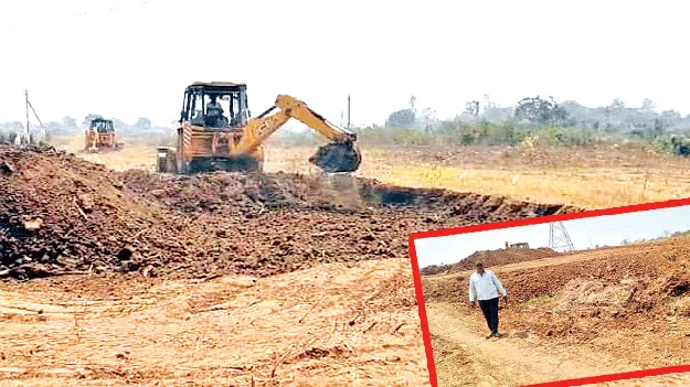 వరద కాలువను కప్పేస్తున్నారు