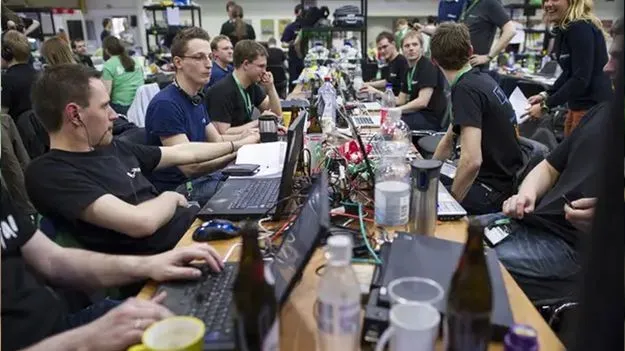 ఏఐతో వైట్‌కాలర్‌ జాబ్‌లు గల్లంతే!