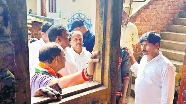 డీసీసీ అధ్యక్షుల పల్లెబాట