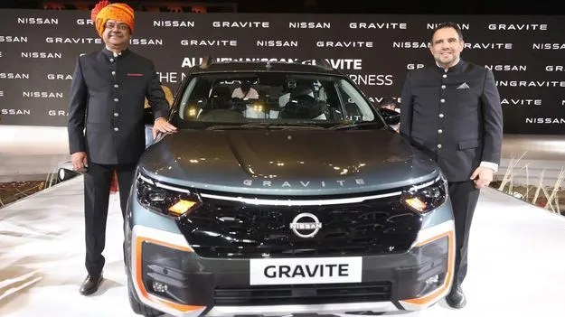 మార్కెట్‌లో నిస్సాన్‌ ‘ఎంపీవీ గ్రావైట్‌’