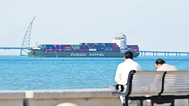 పర్షియన్‌ గల్ఫ్‌లో 38 భారత నౌకలు!