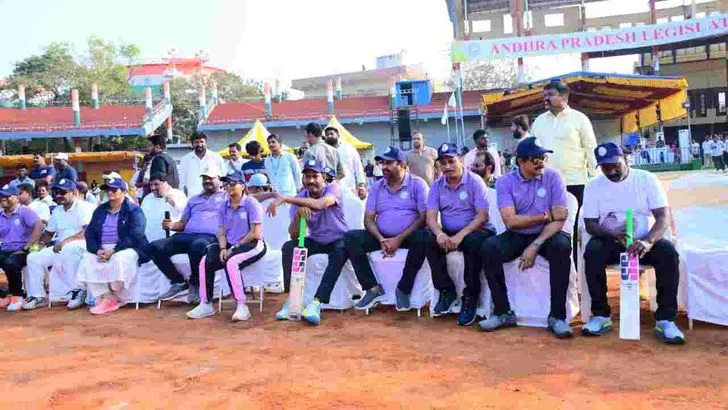 ఏపీ శాసన వ్యవస్థ 'ఆటవిడుపు'.. సందడిగా స్పోర్ట్స్ మీట్