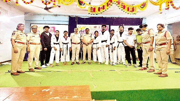 స్వీయ రక్షణకు మార్షల్‌ ఆర్ట్స్‌ దోహదం: ఏఎస్పీ