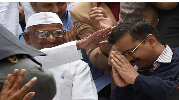 దేశం, సమాజం కోసం పనిచేయండి.. కేజ్రీవాల్‌కు అన్నాహజారే సలహా