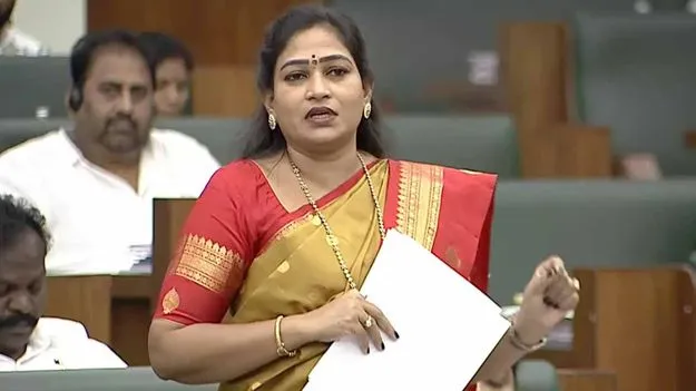 ఖైదీలకు క్షమాభిక్షపై ప్రభుత్వం సానుకూలం: హోం మంత్రి