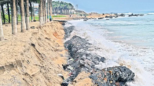 తీరం కోతకు అడ్డుకట్ట