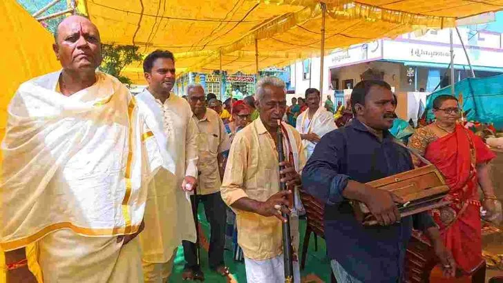 క్రాపలో ఆధ్యాత్మిక శోభ.. నేత్రపర్వంగా ఆలయ పున:ప్రతిష్ఠాపన మహోత్సవం.. 