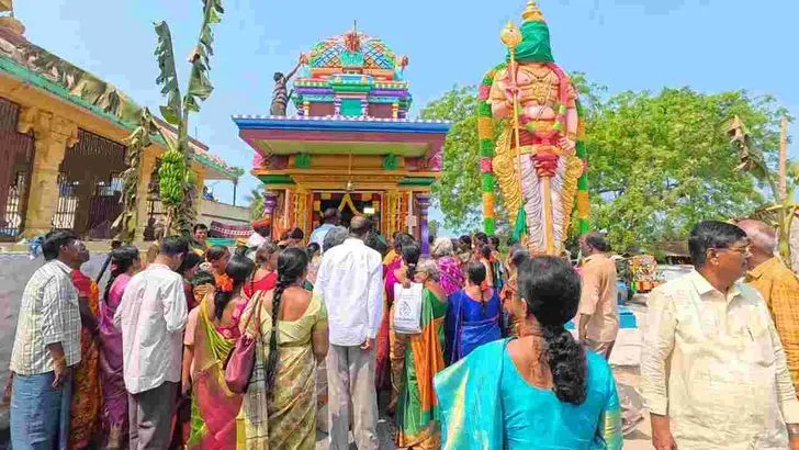 క్రాపలో ఆధ్యాత్మిక శోభ.. నేత్రపర్వంగా ఆలయ పున:ప్రతిష్ఠాపన మహోత్సవం.. 