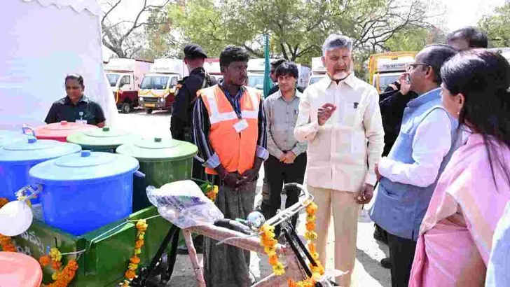స్వర్ణాంధ్ర - స్వచ్ఛాంధ్ర కార్యక్రమంలో సీఎం చంద్రబాబు..