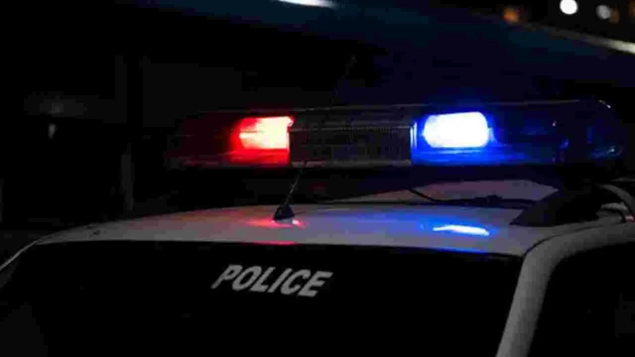 దారుణం.. మంత్రాల నెపంతో పొరుగింటి వారిని చంపిన వ్యక్తి