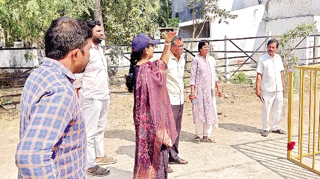 పారిశుధ్య పనులు పక్కాగా చేపట్టాలి