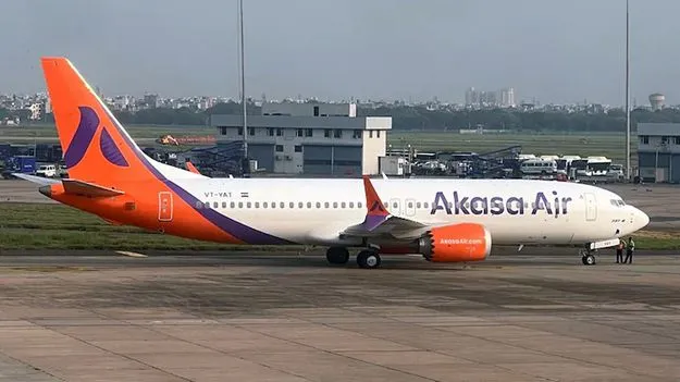 విమానంలో బీడీ కాల్చిన ప్యాసింజర్.. చివరకు.?