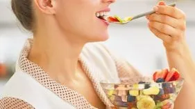 ఉదయం ఖాళీ కడుపుతో తినకూడని పండ్లు