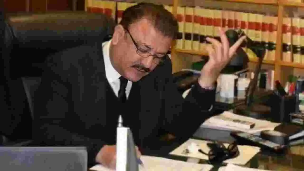 లా డిగ్రీ లేకున్నా న్యాయమూర్తిగా.. పాక్‌లో ఘటన