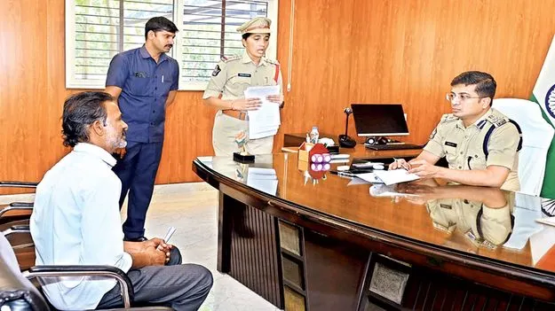 122 ఫిర్యాదులు 