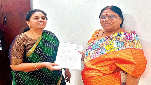 కోర్టు భవనాలకు నిధులు మంజూరుచేయాలి