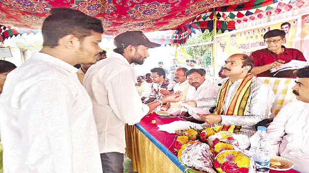 సమస్యల పరిష్కారానికి చర్యలు: కలిశెట్టి